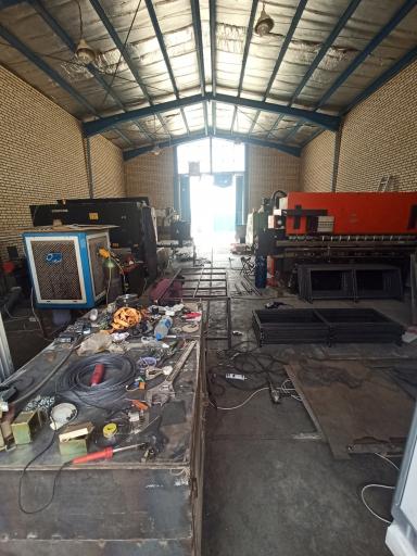 عکس برش لیزر فلزات البرز