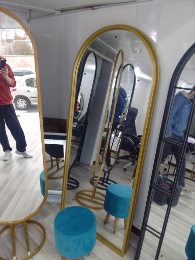 عکس شیشه و آینه فیروزی