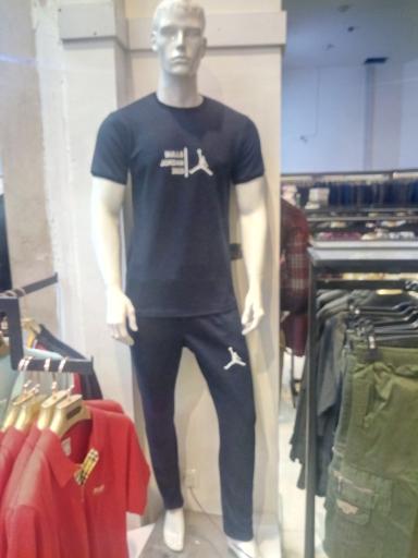 عکس فروشگاه لباس استانبول