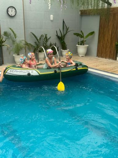 عکس استخر کودک نمو