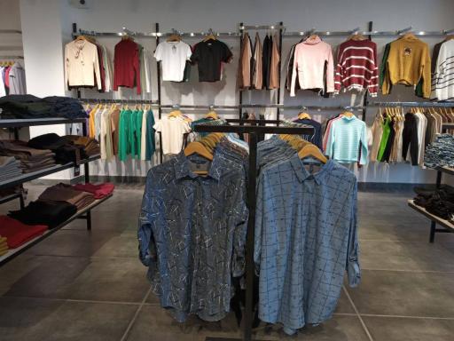 عکس فروشگاه بهپوشان