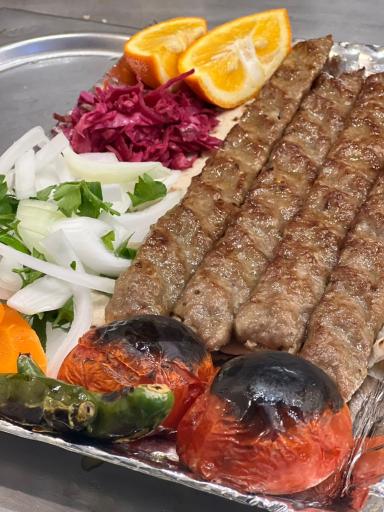 عکس رستوران شهسان