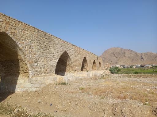 عکس پل شکسته (پل شاپوری)