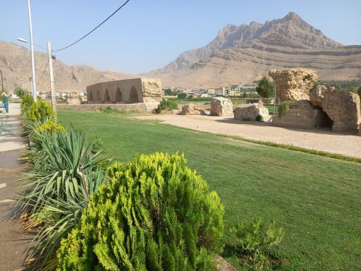 عکس پل شکسته (پل شاپوری)