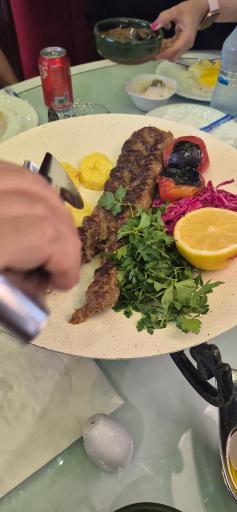 عکس رستوران شکم الملوک