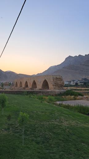 عکس پل شکسته (پل شاپوری)