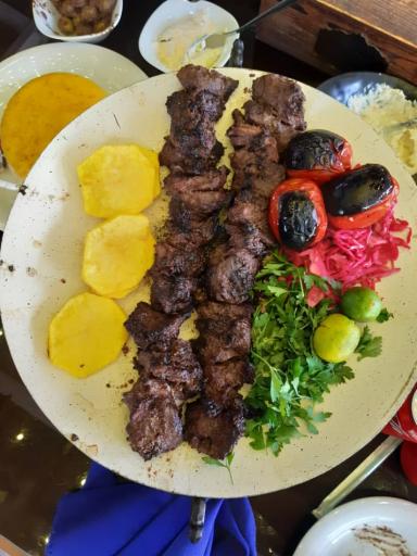 عکس رستوران شکم الملوک