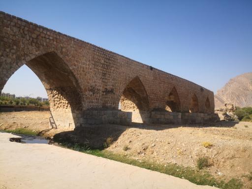 عکس پل شکسته (پل شاپوری)