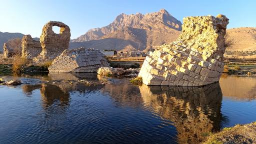 عکس پل شکسته (پل شاپوری)