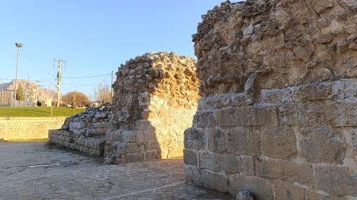 عکس پل شکسته (پل شاپوری)