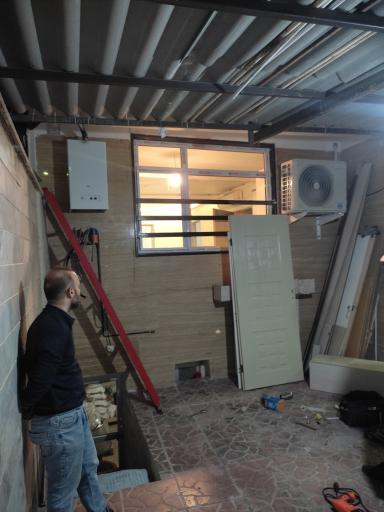 عکس تعمیرات و نصب کولر گازی و پکیج سرماسان