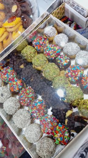 عکس شیرینی سرای شباهنگ 