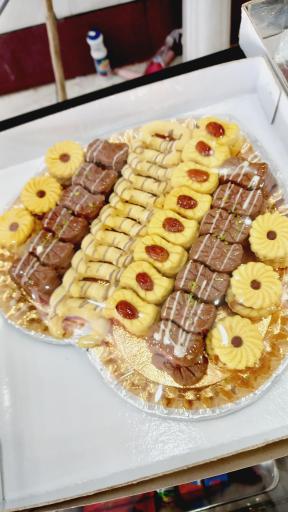 عکس شیرینی سرای شباهنگ 