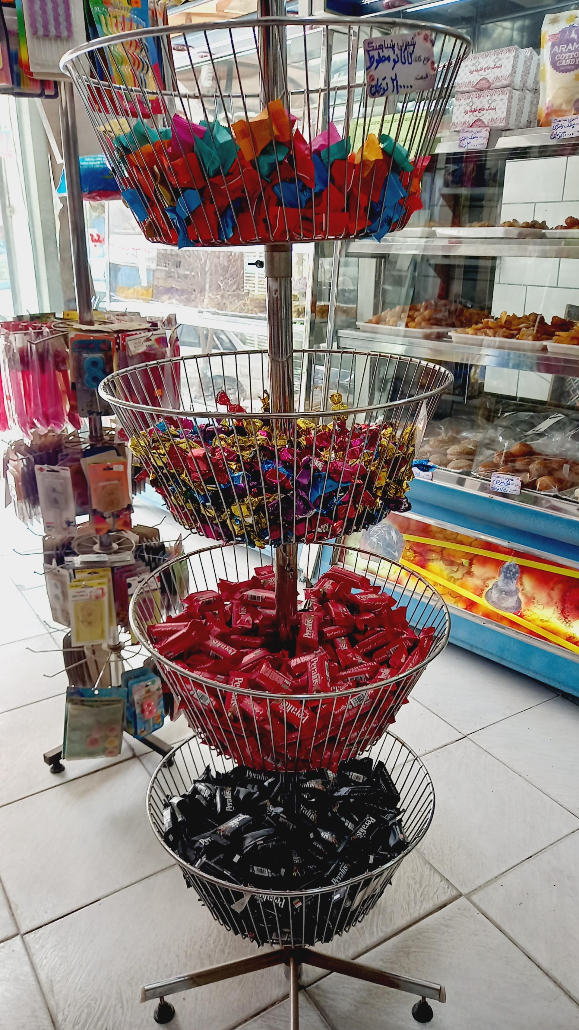 عکس شیرینی سرای شباهنگ 