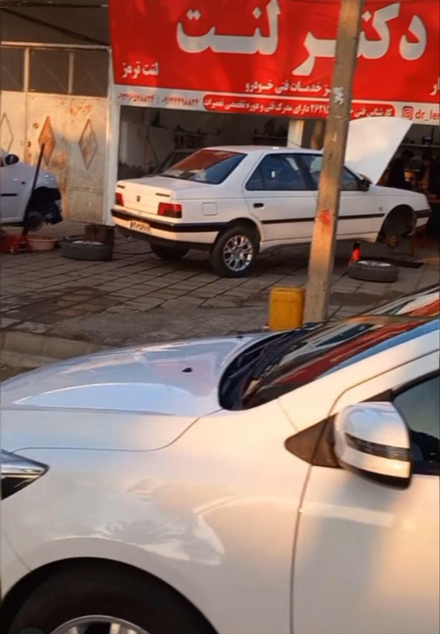 عکس دکتر لنت نقده 