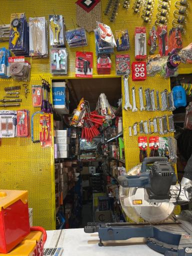 رنگ و ابزار وحید