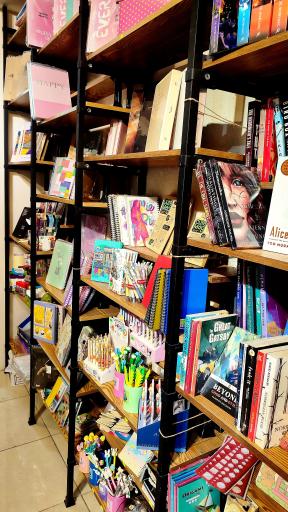 عکس کتابفروشی فندق