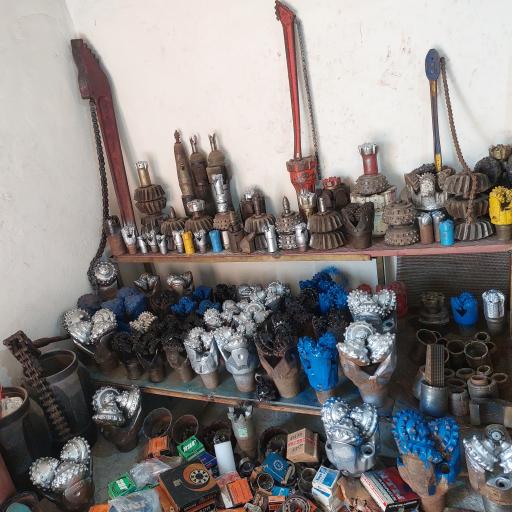 عکس مته فروشی عثمان