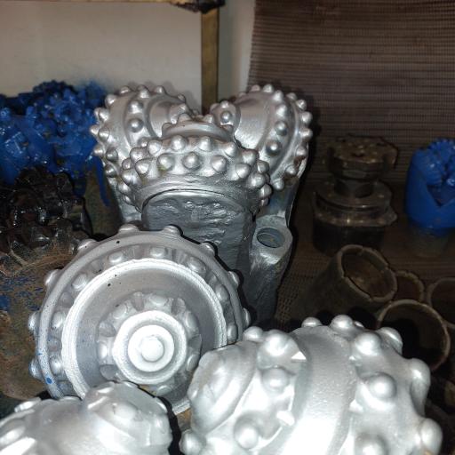 عکس مته فروشی عثمان