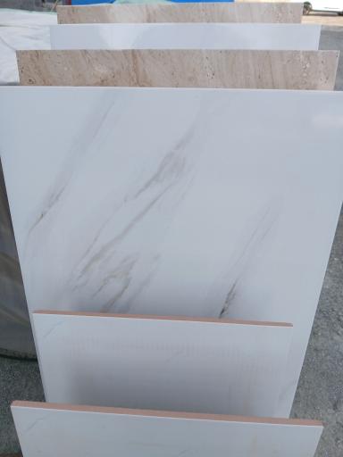 عکس انبار کاشی و سرامیک یارمحمدی