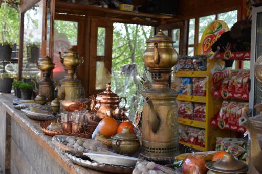 عکس کافی شاپ رنگین کمان VIP