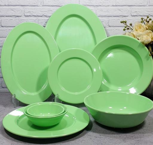 عکس فروشگاه ظروف ملامین تک