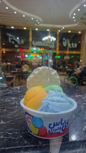 آبمیوه بستنی گل یاس