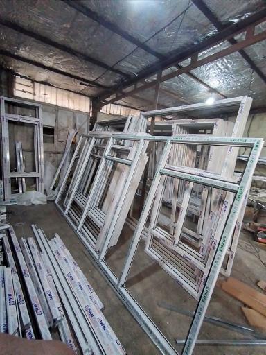 عکس پنجره دوجداره upvc و توری برادران قدمی
