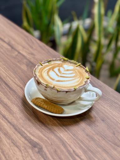 کافه رستوران فرمانیه پارس