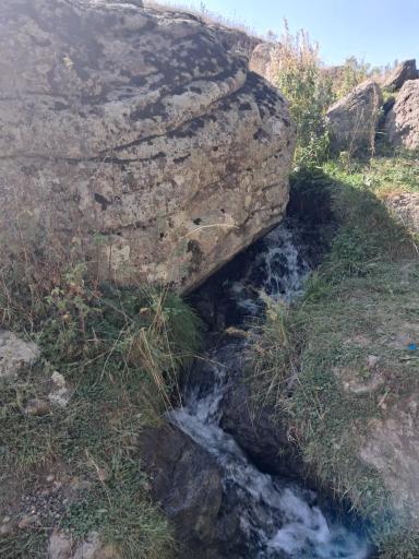 عکس ابشار سنگ عروس