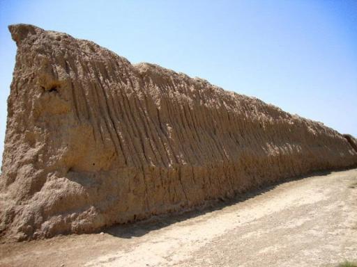 عکس دیوار بارو دامغان