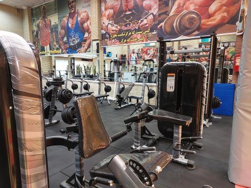 عکس باشگاه بدنسازی شهرک پارس