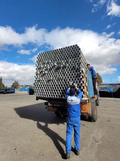 عکس لوله گستر کارگر