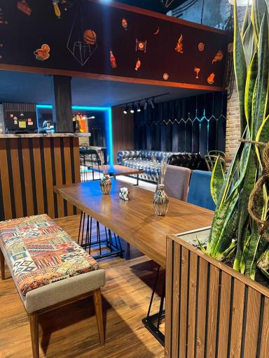 عکس کافه رستوران ارکیده