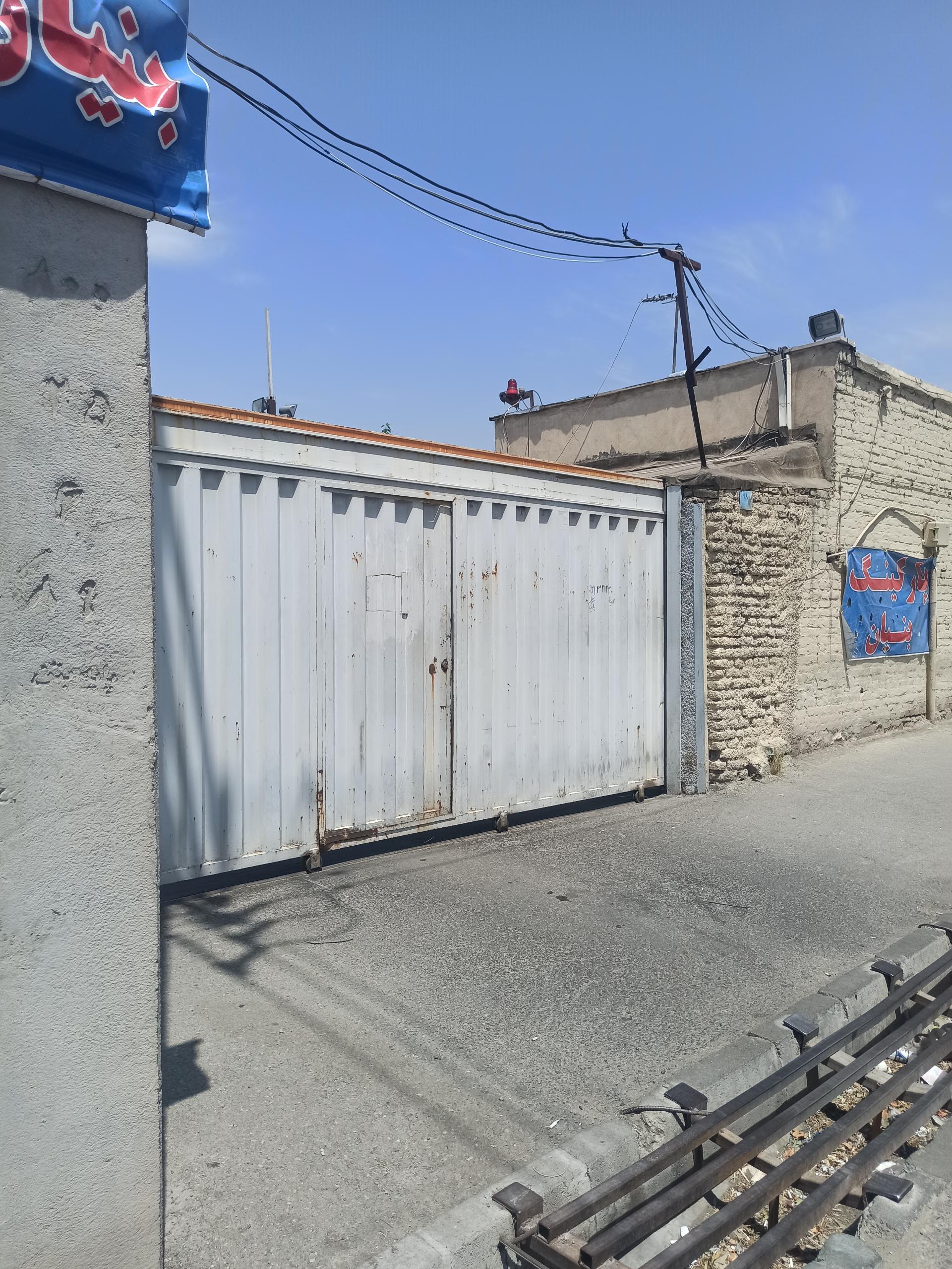 عکس پارکینگ بنیان | تحویل خودروی ایران خودرو