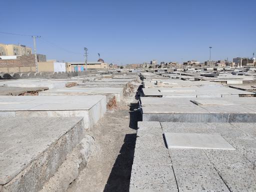 عکس آرامستان قدیم زابل