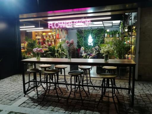 عکس کافه گل وستا