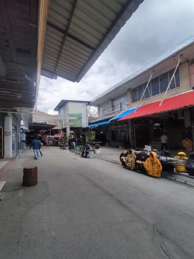 عکس بازار بزرگ تاناکورا مهاباد