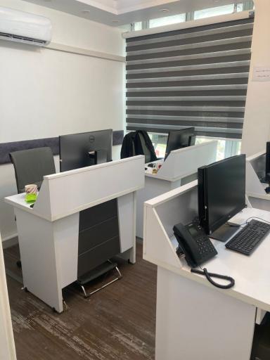 عکس آژانس مسافرتی پیروز گشت افرا