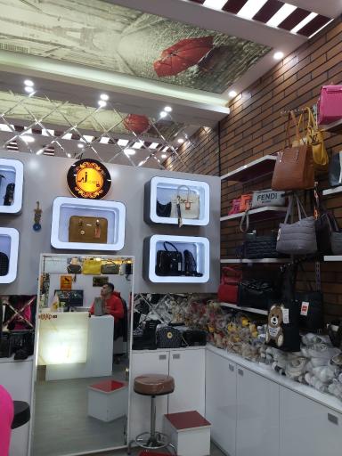 عکس کیف و کفش جاپاتو(رسول جلیلیان)