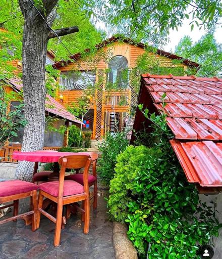 عکس رستوران مجلل معین درباری