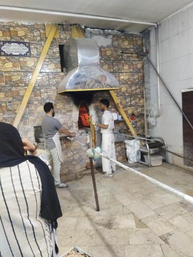 عکس نانوایی سنگک