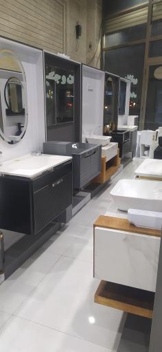 عکس فروشگاە تاسیساتی هوران