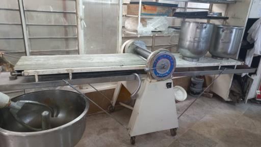 عکس خمیر پهن کن عسکری