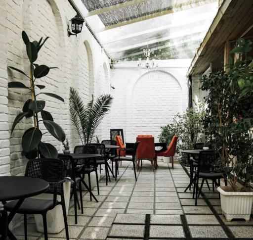 عکس کافه رستوران خیابان سی ام