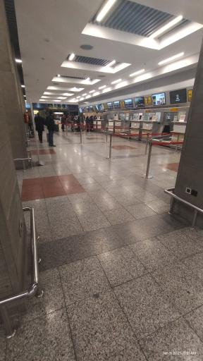 عکس ترمینال شماره 6 فرودگاه مهرآباد