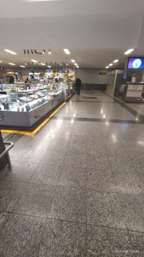 عکس ترمینال شماره 6 فرودگاه مهرآباد