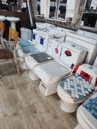 عکس پخش کاشی و سرامیک وحدانی