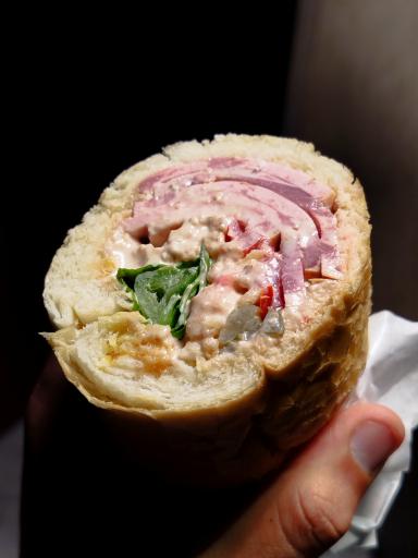 عکس کالباس خوری