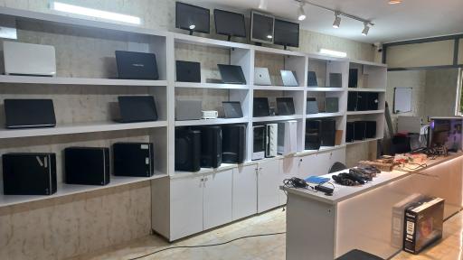 عکس فروشگاه قطعات الکترونیک پارس